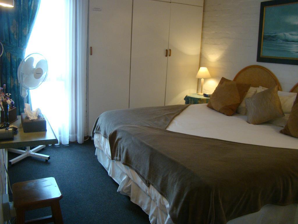 Aqua Marine Guest House Port Elizabeth Exterior foto